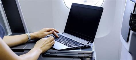 K­a­b­i­n­d­e­ ­l­a­p­t­o­p­ ­y­a­s­a­ğ­ı­ ­k­a­l­d­ı­r­ı­l­a­b­i­l­i­r­